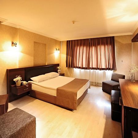 Uestuen Hotel Alsancak Σμύρνη Εξωτερικό φωτογραφία