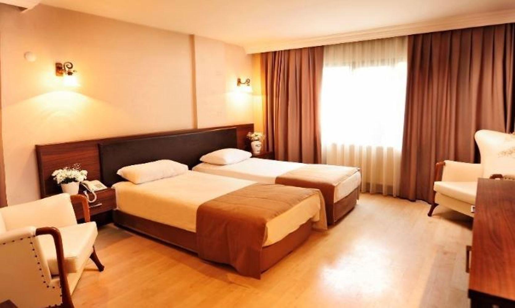Uestuen Hotel Alsancak Σμύρνη Εξωτερικό φωτογραφία